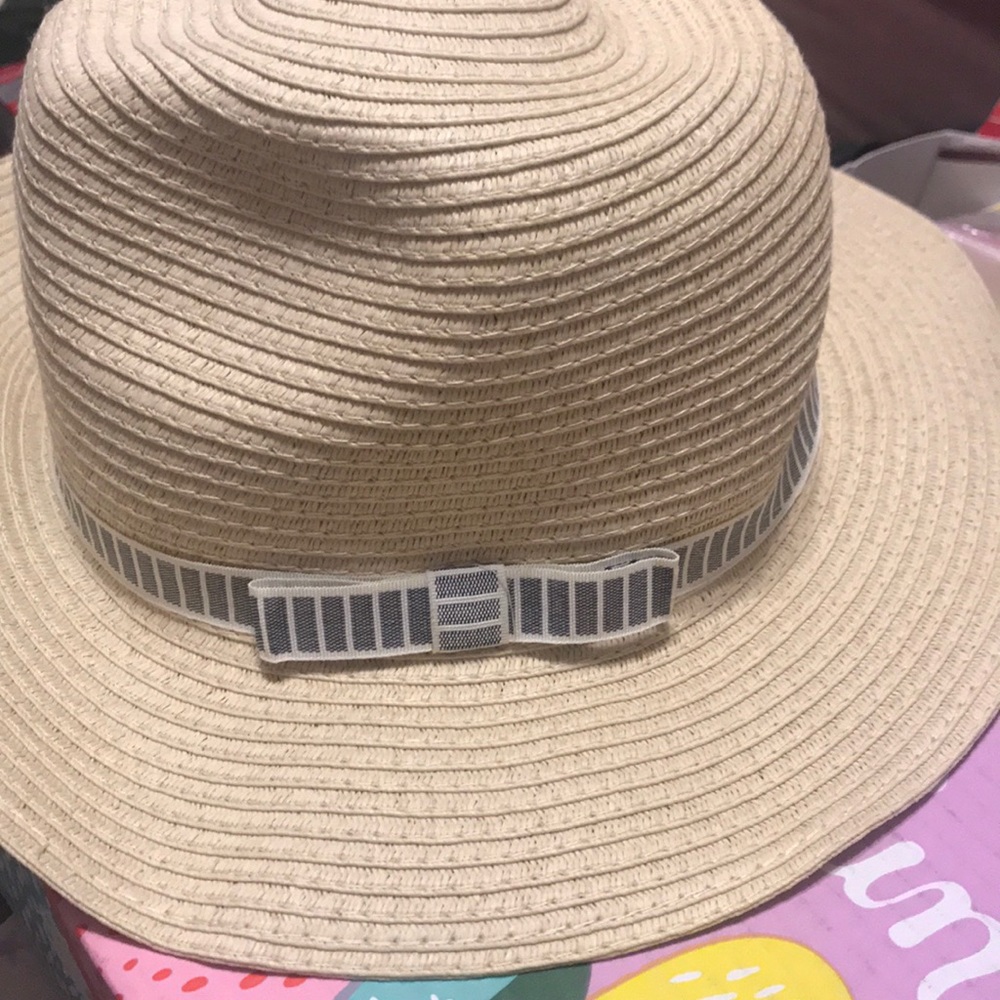 HOST PICK 💕💕💖💖 Straw hat from summer & rose